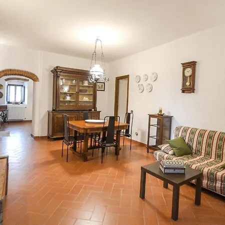 Apartment Cozy In Rignano Sullarno With Jacuzzi